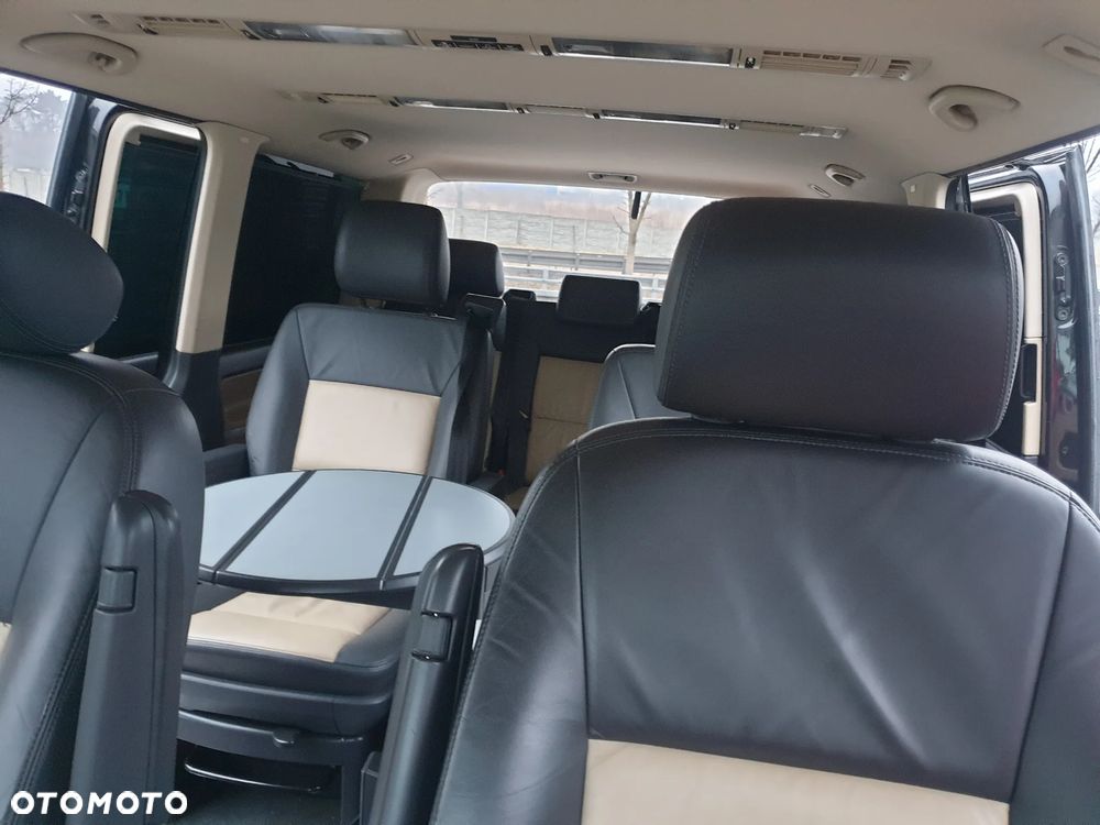 Volkswagen Multivan - 21