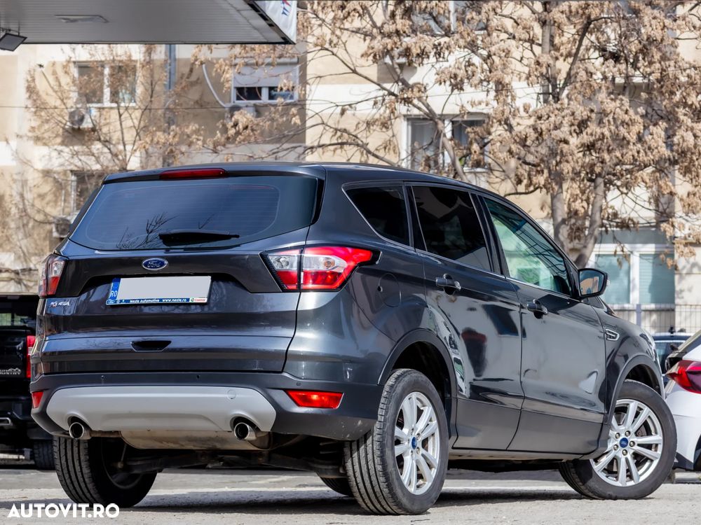 Ford Kuga 1.5 TDCi 2WD Powershift Trend - 4