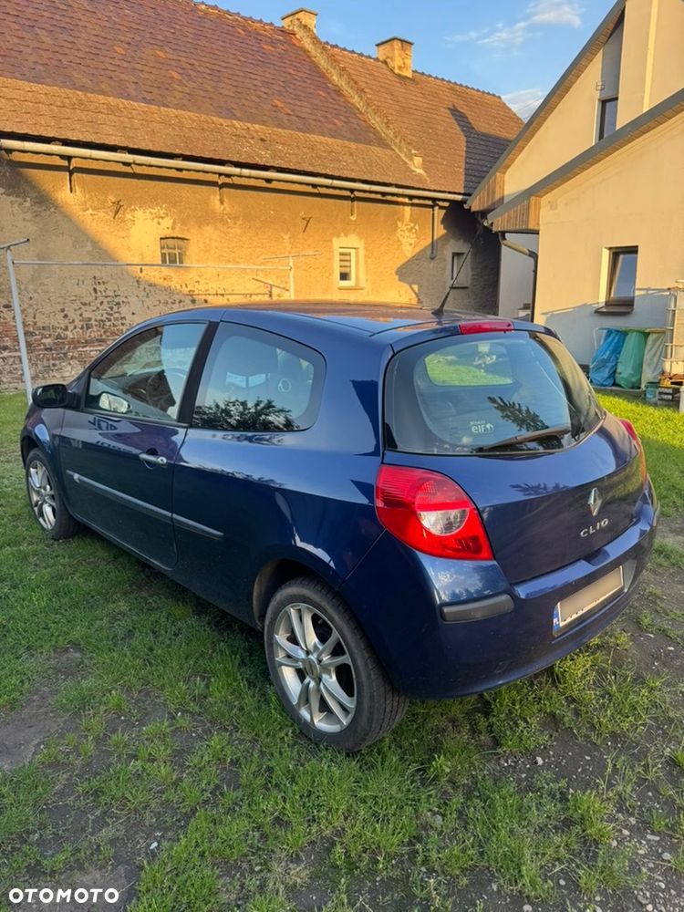 Renault Clio - 3