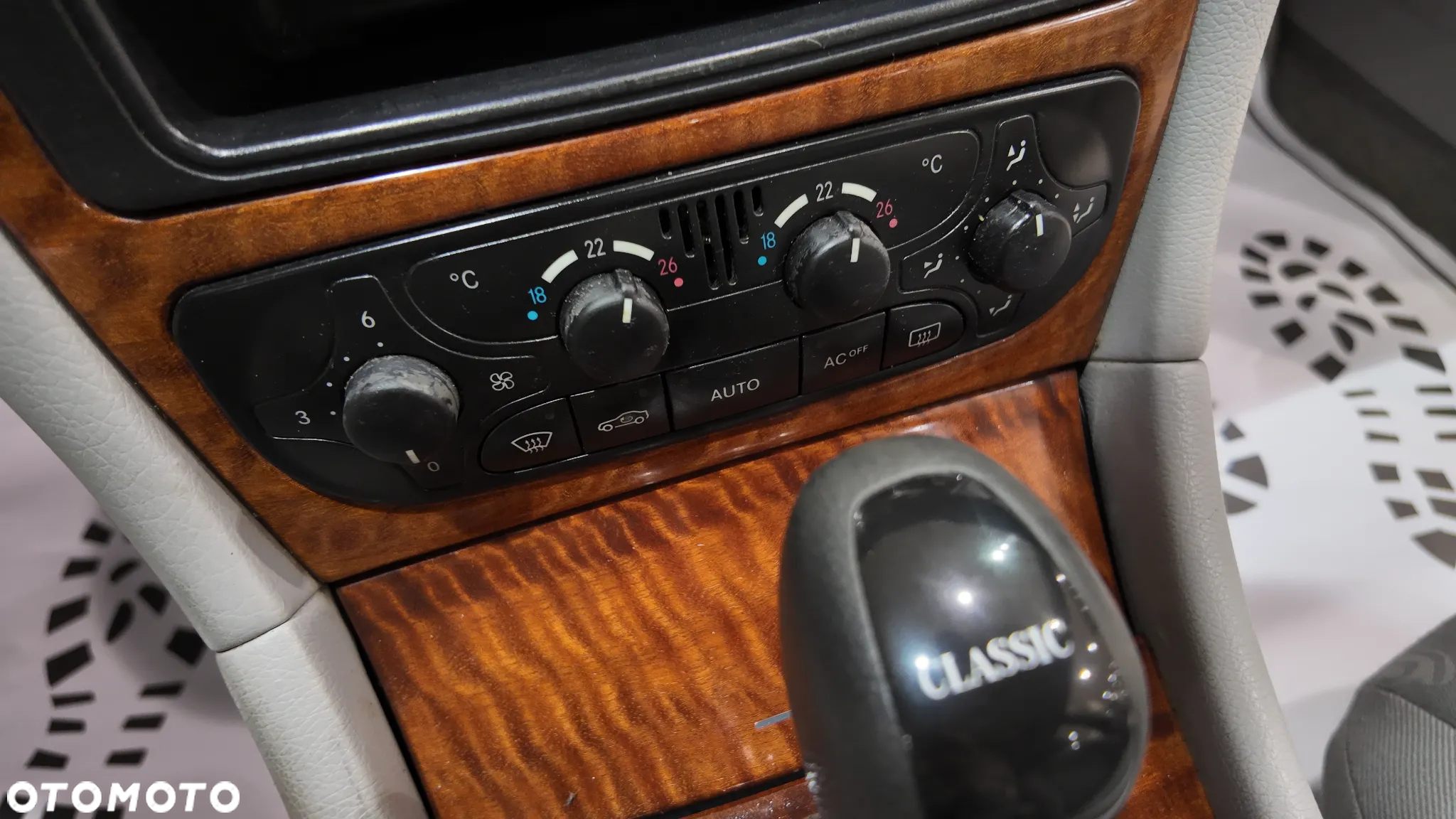 Mercedes-Benz Klasa C 180 T Kompressor Automatik Classic - 29