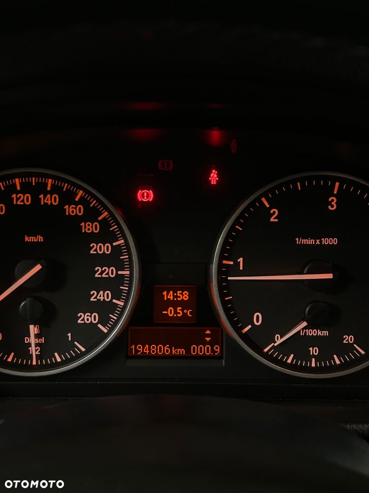 BMW Seria 3 318d DPF - 11