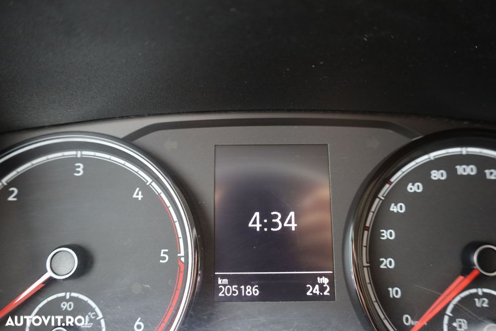 Volkswagen Transporter - 13