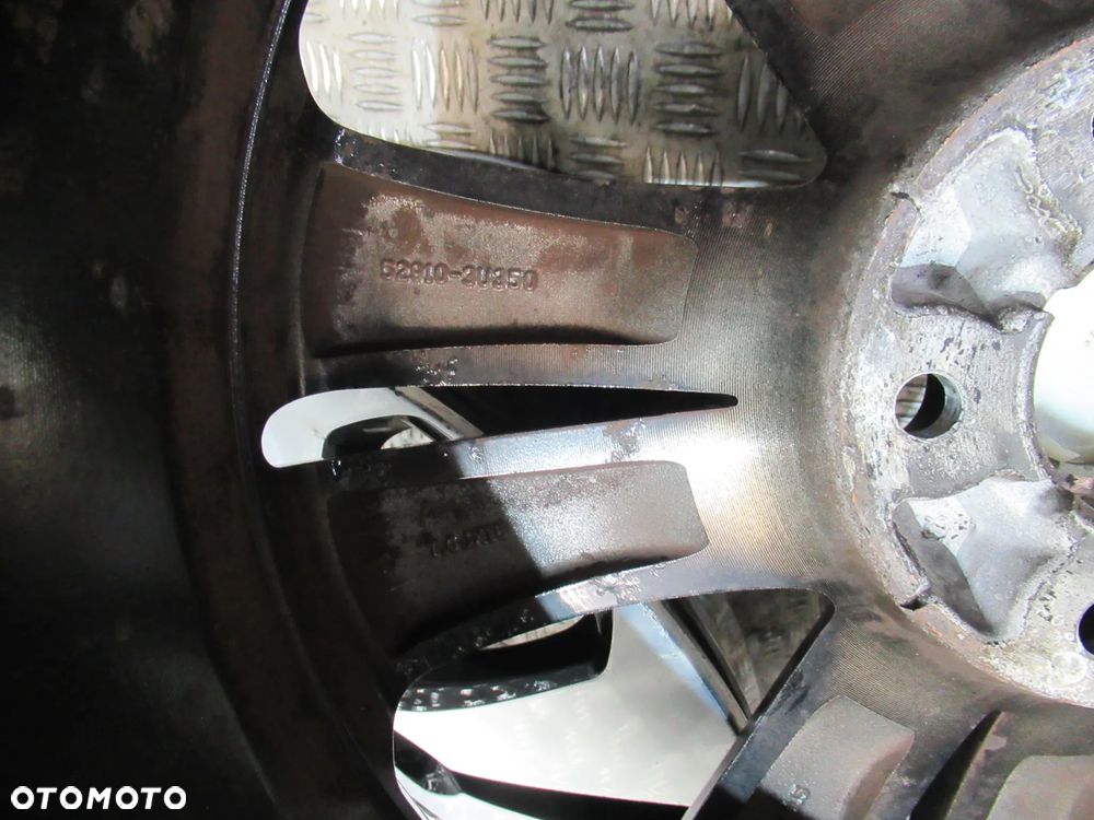 Felgi Kia Sportage Sorento Soul Carens Niro 7Jx18 et40,5 5x114,3 - 12