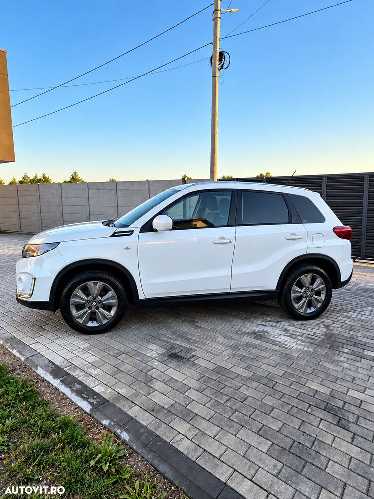 Suzuki Vitara 1.4 Boosterjet AllGrip MHEV Passion - 1