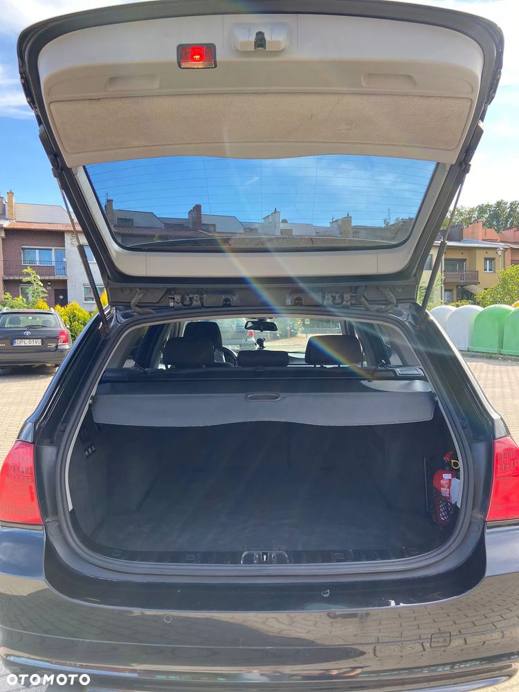 BMW Seria 3 318d - 10