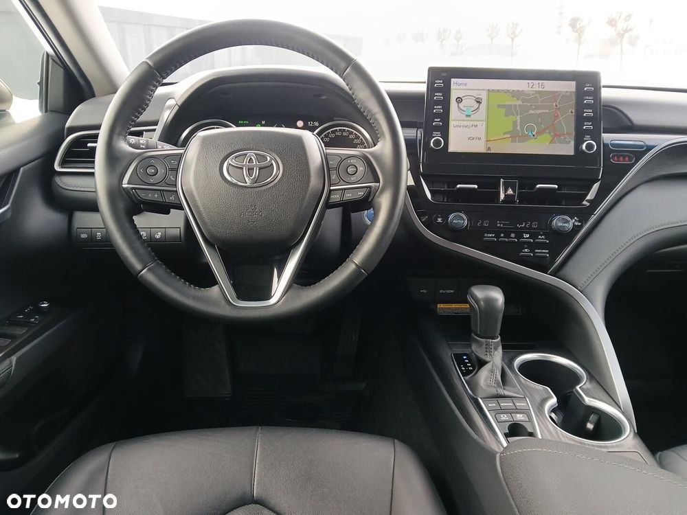 Toyota Camry 2.5 Hybrid Executive CVT - 13
