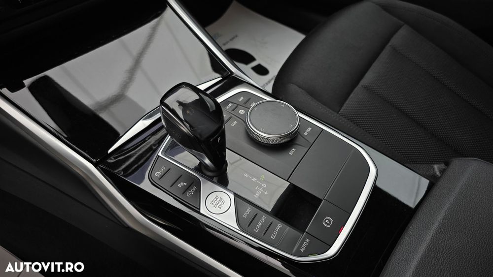 BMW Seria 3 320i AT - 17