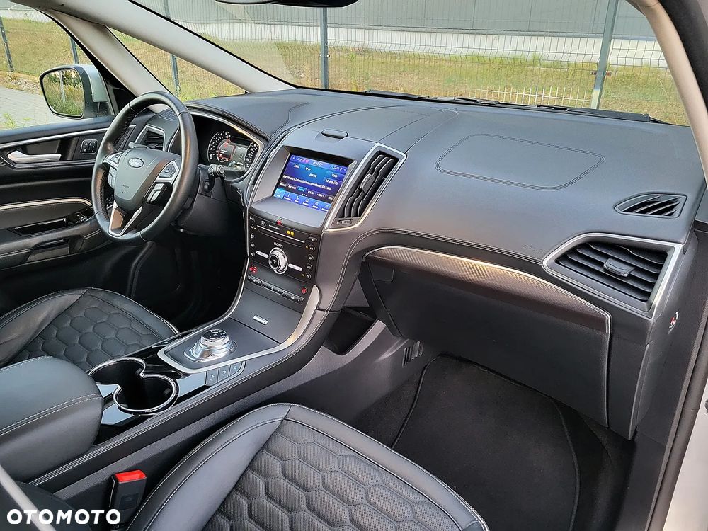 Ford S-Max - 21