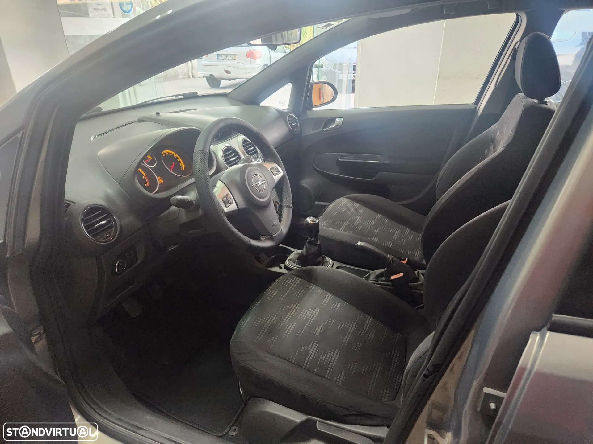 Opel Corsa 1.3 CDTi Enjoy ecoFLEX - 13