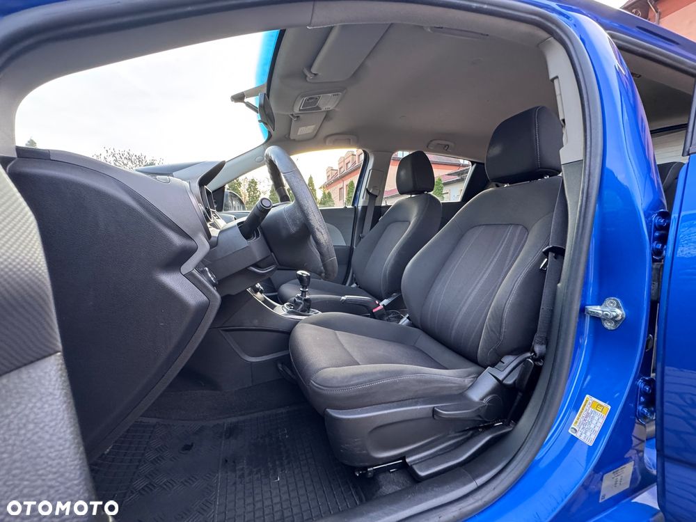 Chevrolet Aveo 1.2 LT+ - 21