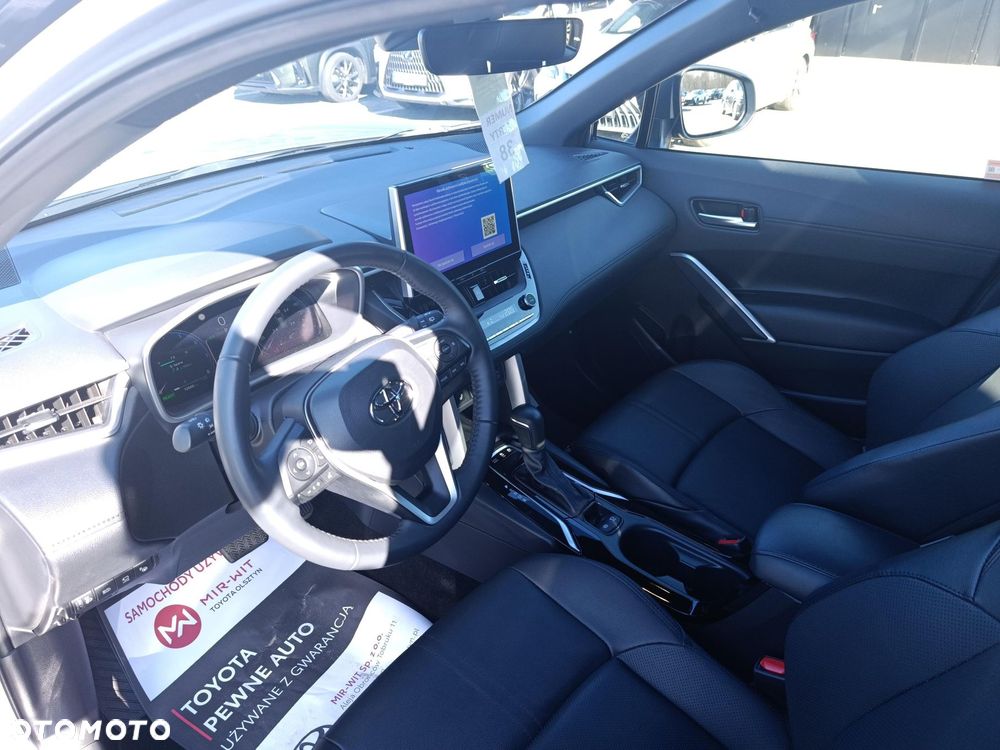 Toyota Corolla Cross 2.0 Hybrid Executive - 31