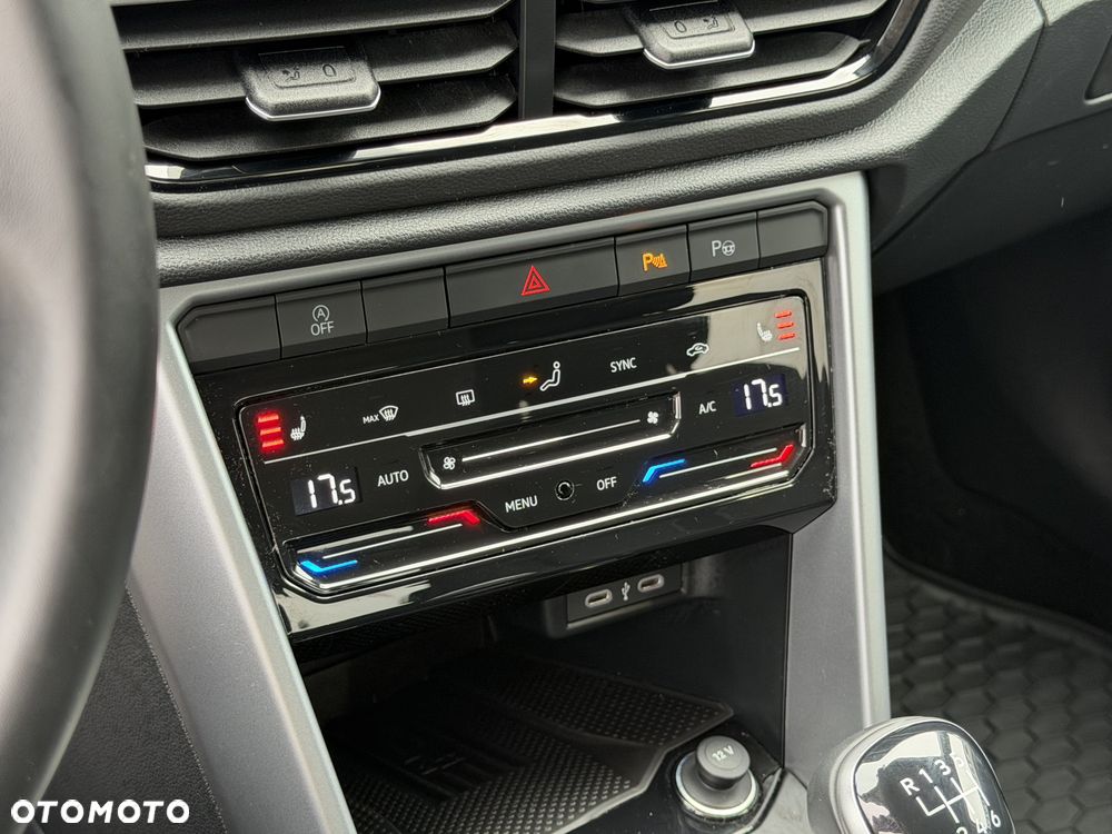 Volkswagen T-Roc 1.5 TSI Style - 32