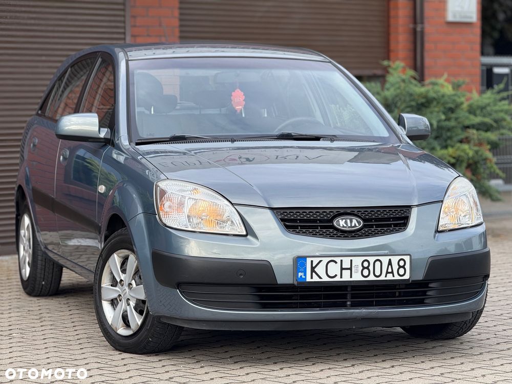 Kia Rio 1.4 Comfort - 1