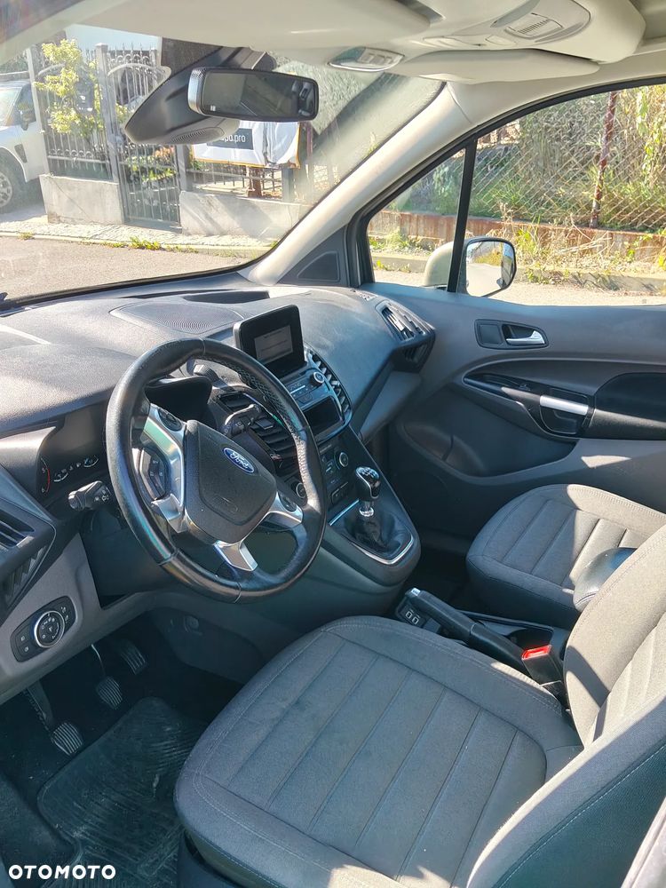 Ford Tourneo Connect - 5