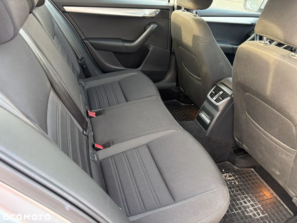 Skoda Octavia 1.5 TSI ACT Business - 21
