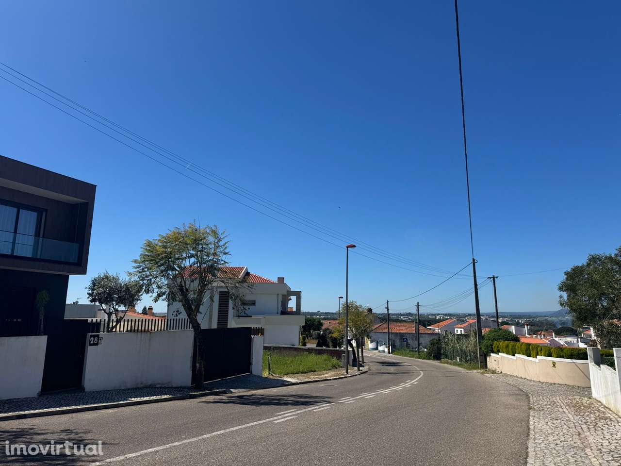 Construa Aqui a Sua Casa de Sonho – 457m² na Meia Via | 65.000€ - Grande imagem: 2/6