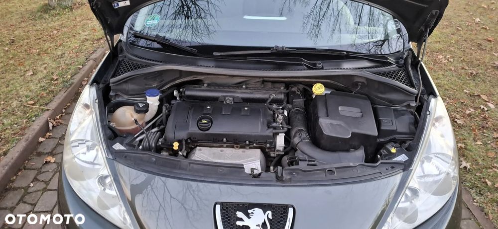 Peugeot 207 1.6 Trendy - 26