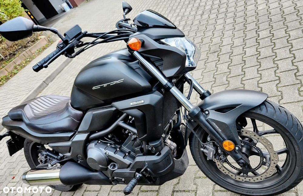 Honda CTX - 4