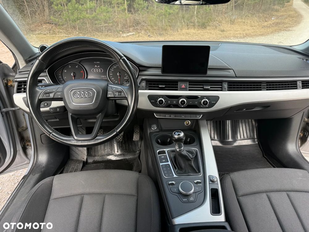 Audi A4 Limousine 2.0 TDI - 12