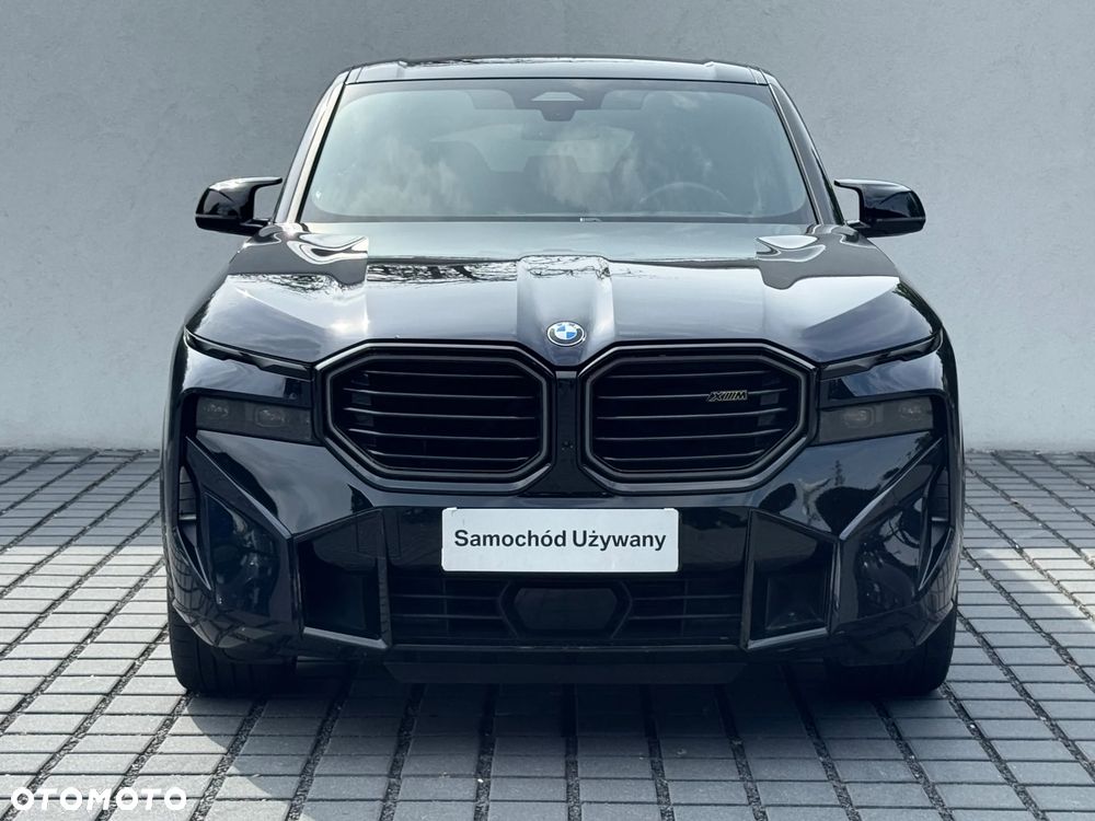 BMW XM - 7
