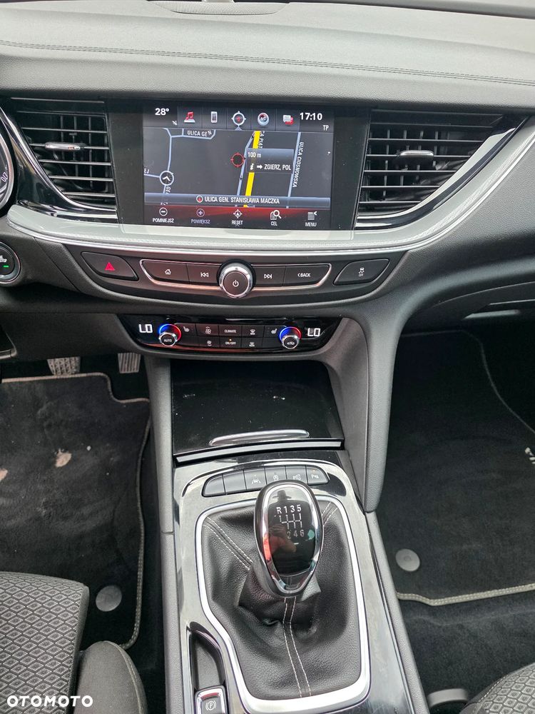 Opel Insignia - 16