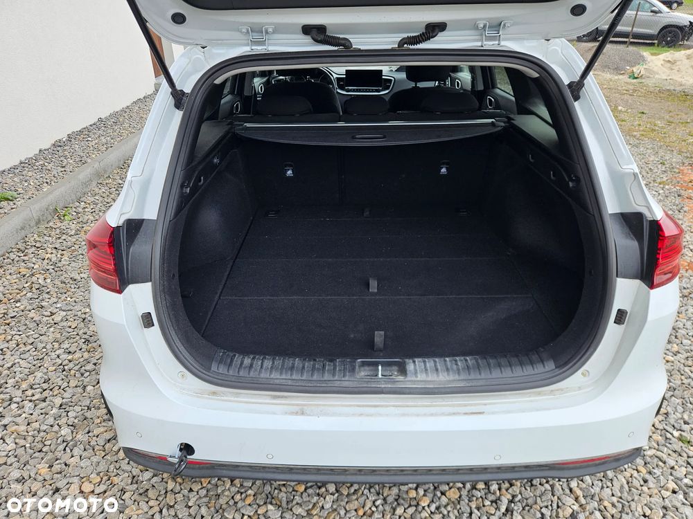 Kia Ceed 1.5 T-GDI DCT7 OPF Spirit - 28