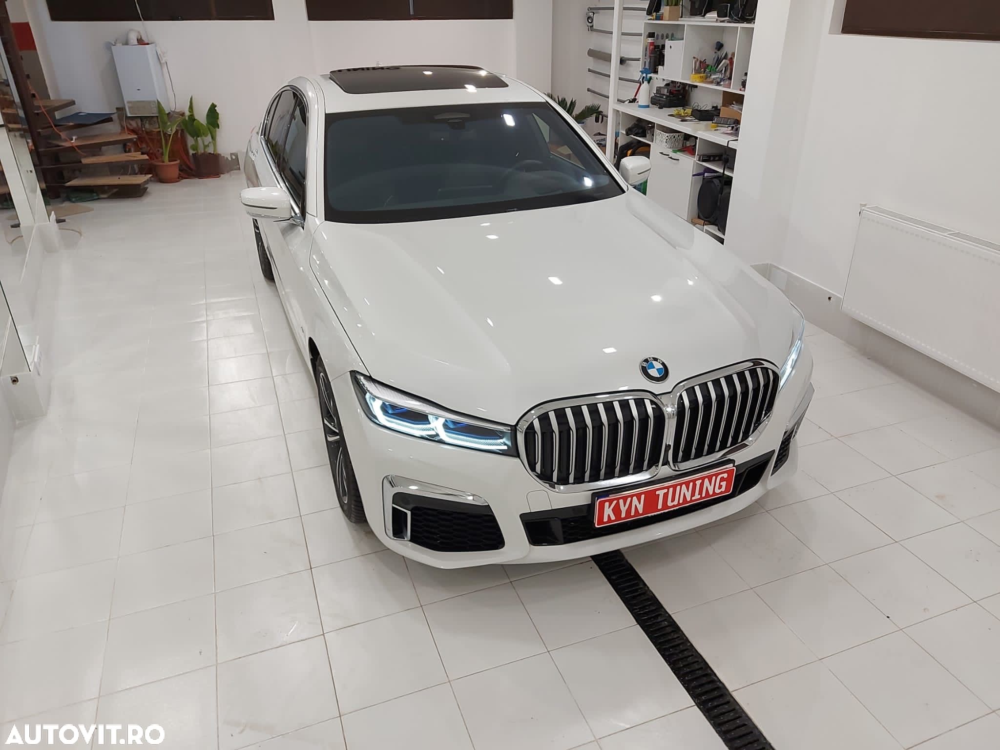 BMW Seria 7 730d xDrive MHEV - 1