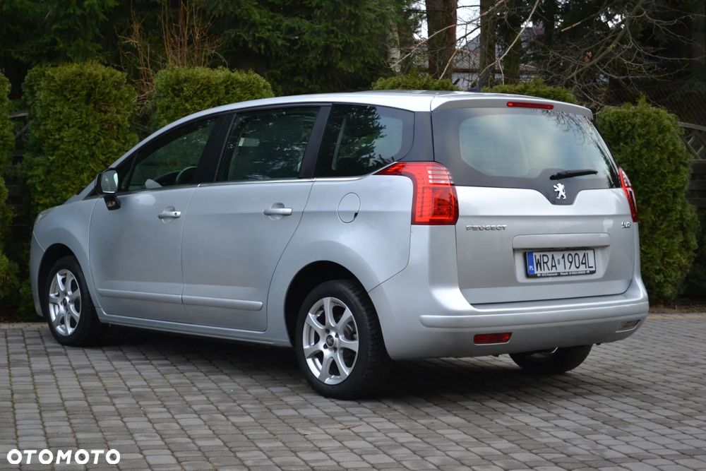 Peugeot 5008 1.6 THP Active 7os - 17