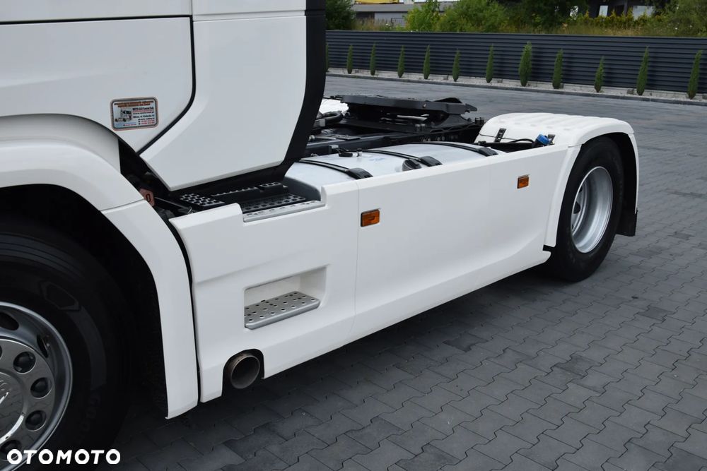 Scania 500S / FULL AIRMATIC / HYDRAULIKA / RETARDER / KLIMATYZACJA POSTOJOWA / ACC / KLIMA / 2 ZBIORNIKI PALIWA / FULL LEDY / FULL SPOILERY / SERWISOWANA / SPROWADZONA - 16