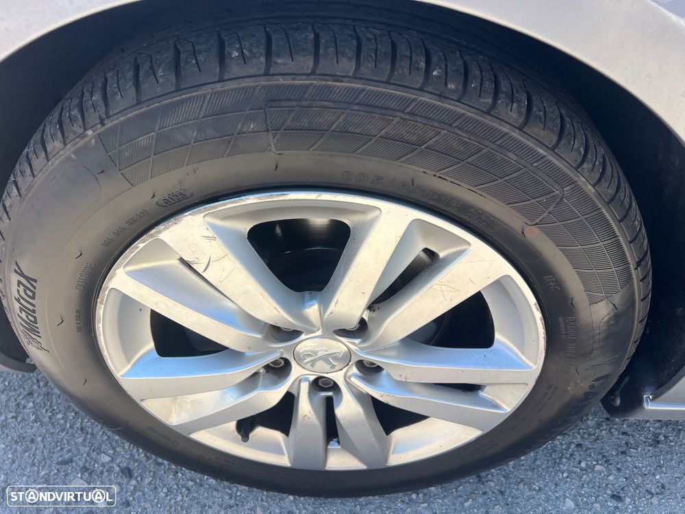 Peugeot 308 SW BlueHDi 120 EAT6 Stop & Start Allure - 36