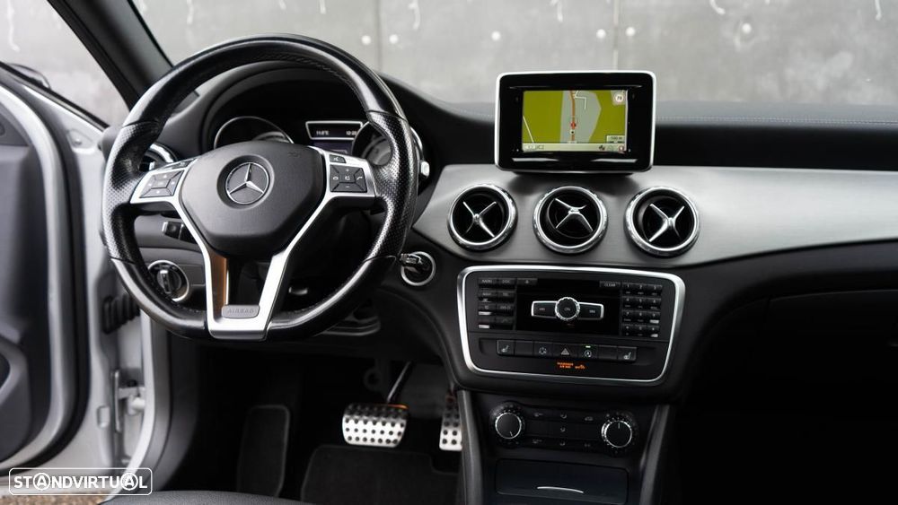 Mercedes-Benz GLA 200 - 18