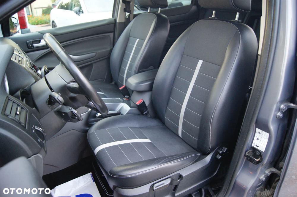 Ford Kuga 2.0 TDCi 4WD Titanium - 25