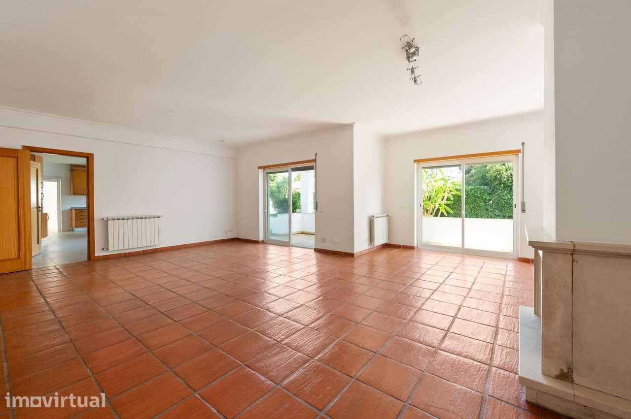 Moradia T4 com jardim, Areias de São Pedro, Cascais - Grande imagem: 5/44