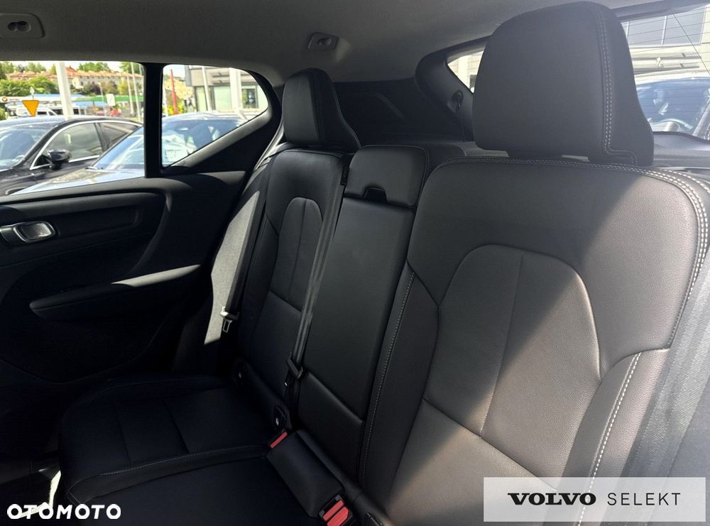 Volvo XC 40 - 30