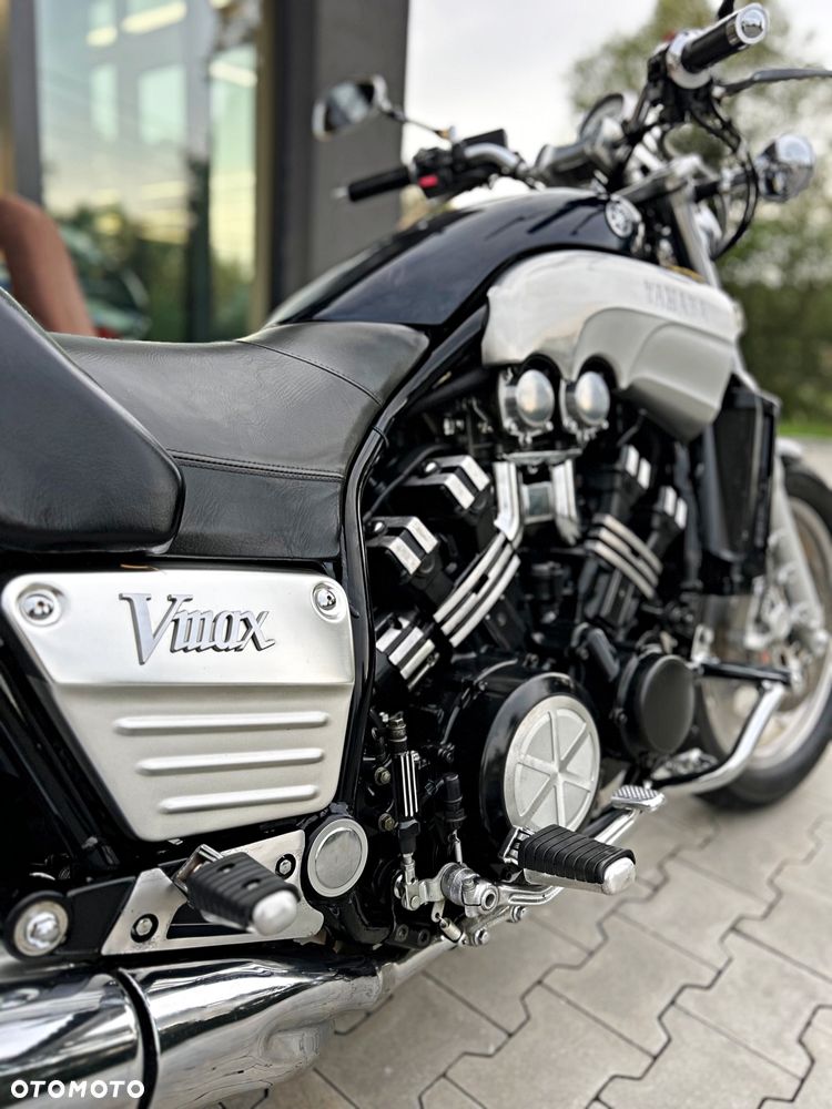 Yamaha V-MAX - 14