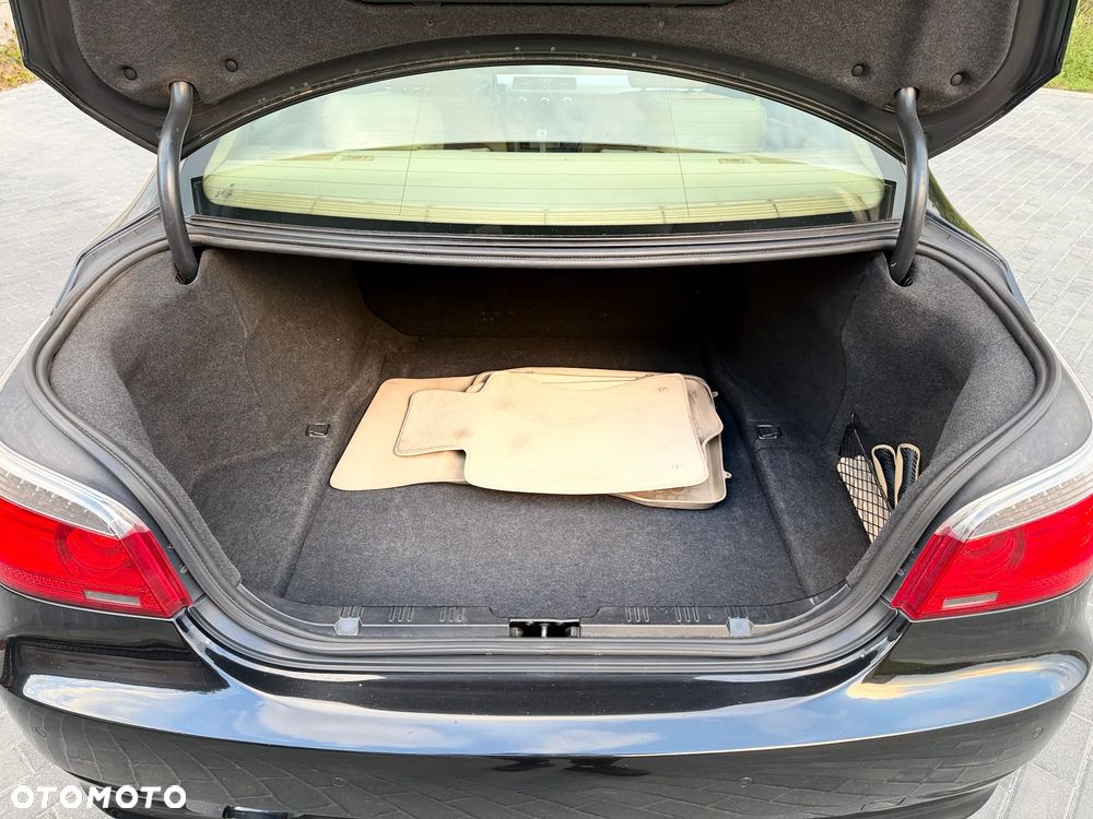 BMW Seria 5 520d - 16