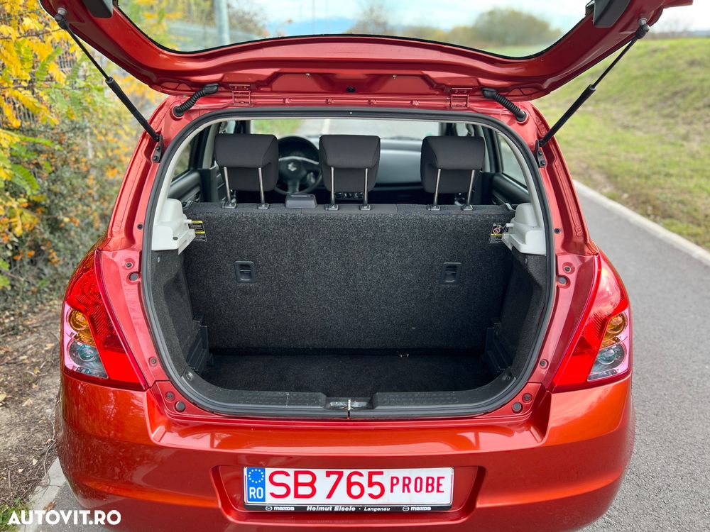 Suzuki Swift 1.3 GC AC - 12