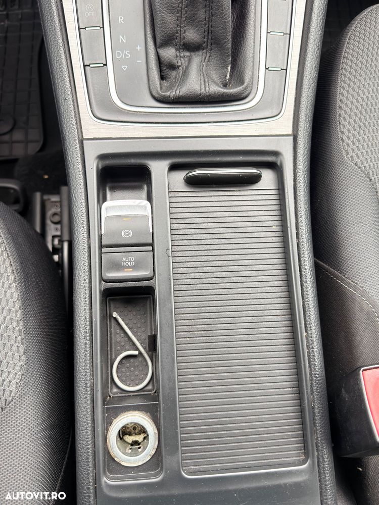 Volkswagen Golf 2.0 TDI DPF BMT DSG Comfortline - 10