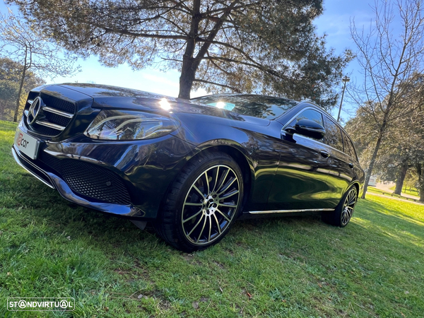 Mercedes-Benz 220