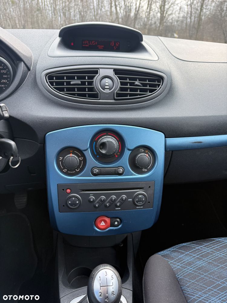 Renault Clio 1.2 16V 75 Expression - 16