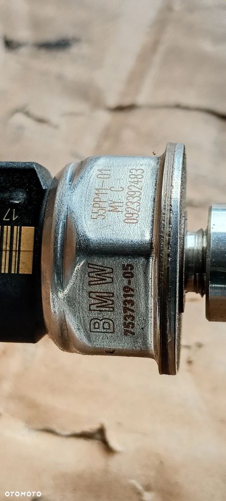 Listwa wtryskowa wtryski BMW I E87 2.0i 7592426 7537319 - 9