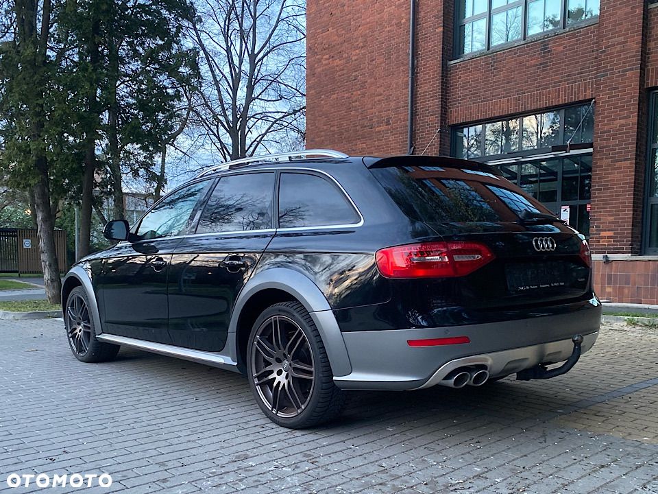 Audi A4 Allroad - 11