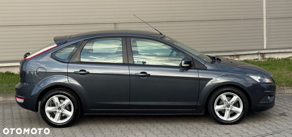 Ford Focus 1.6 TDCi DPF Titanium - 11