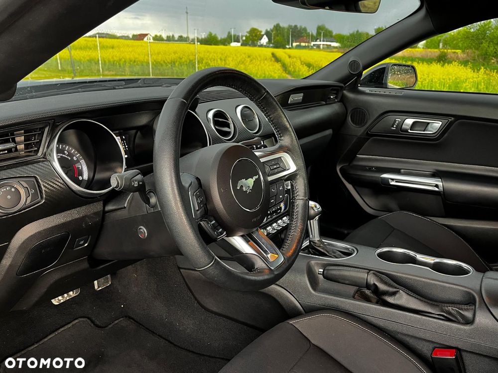 Ford Mustang - 17