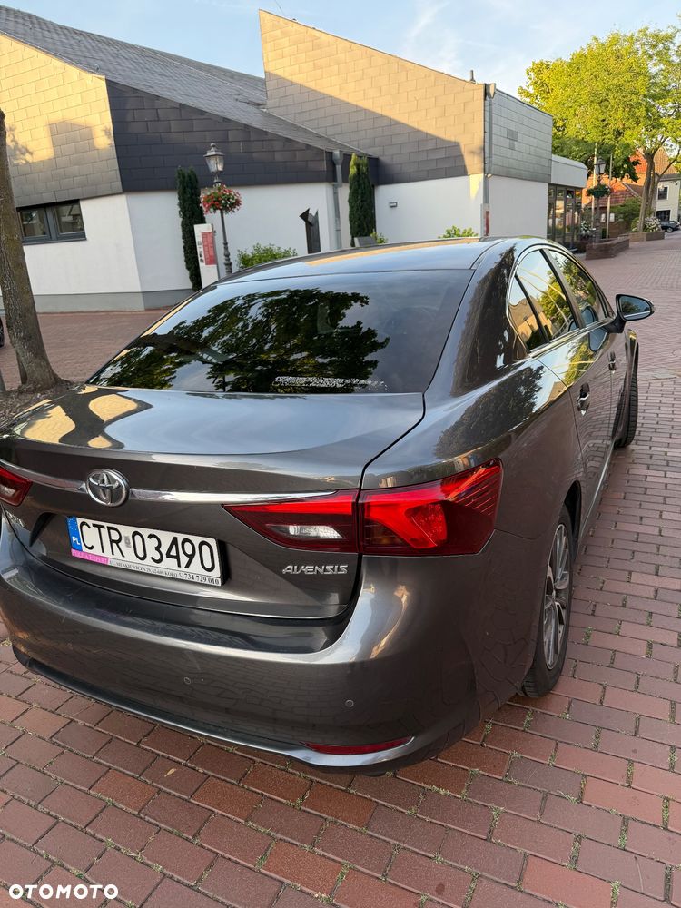 Toyota Avensis 2.0 Premium MS - 3