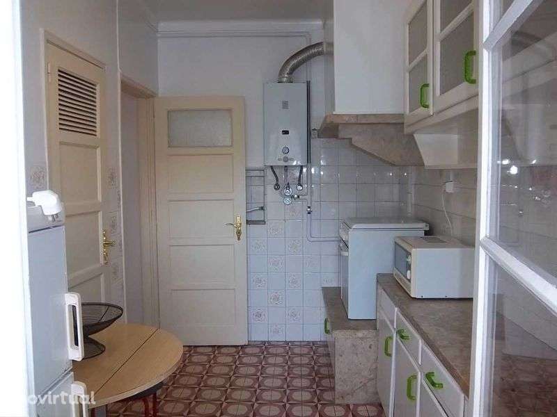 T3 MOBILADO E EQUIPADO na DAMAIA com muitos transportes - Grande imagem: 2/8