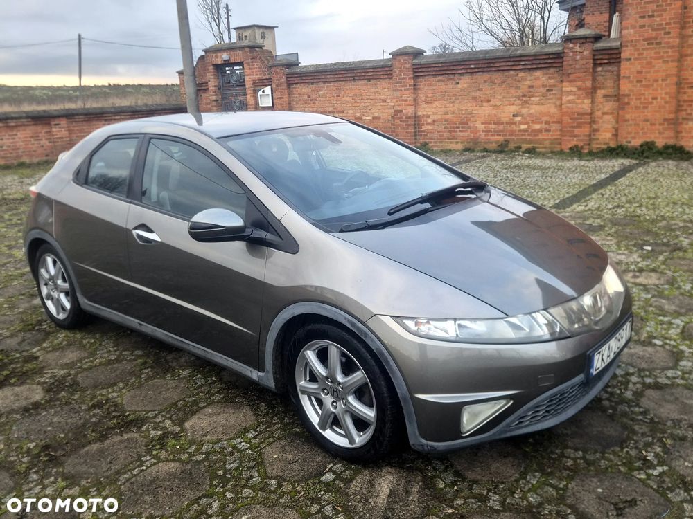 Honda Civic 1.8 Executive - 12