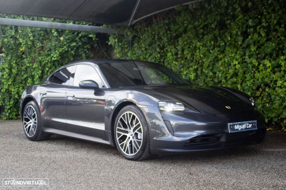 Porsche Taycan 4 Black Edition - 1