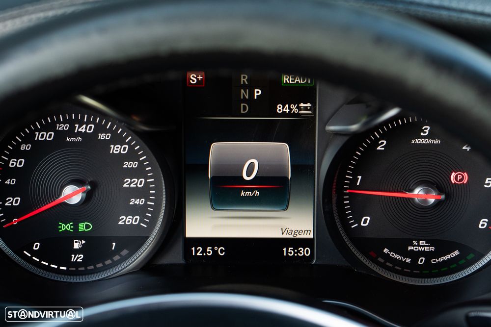 Mercedes-Benz C 300 BlueTEC Hybrid AMG Line - 8