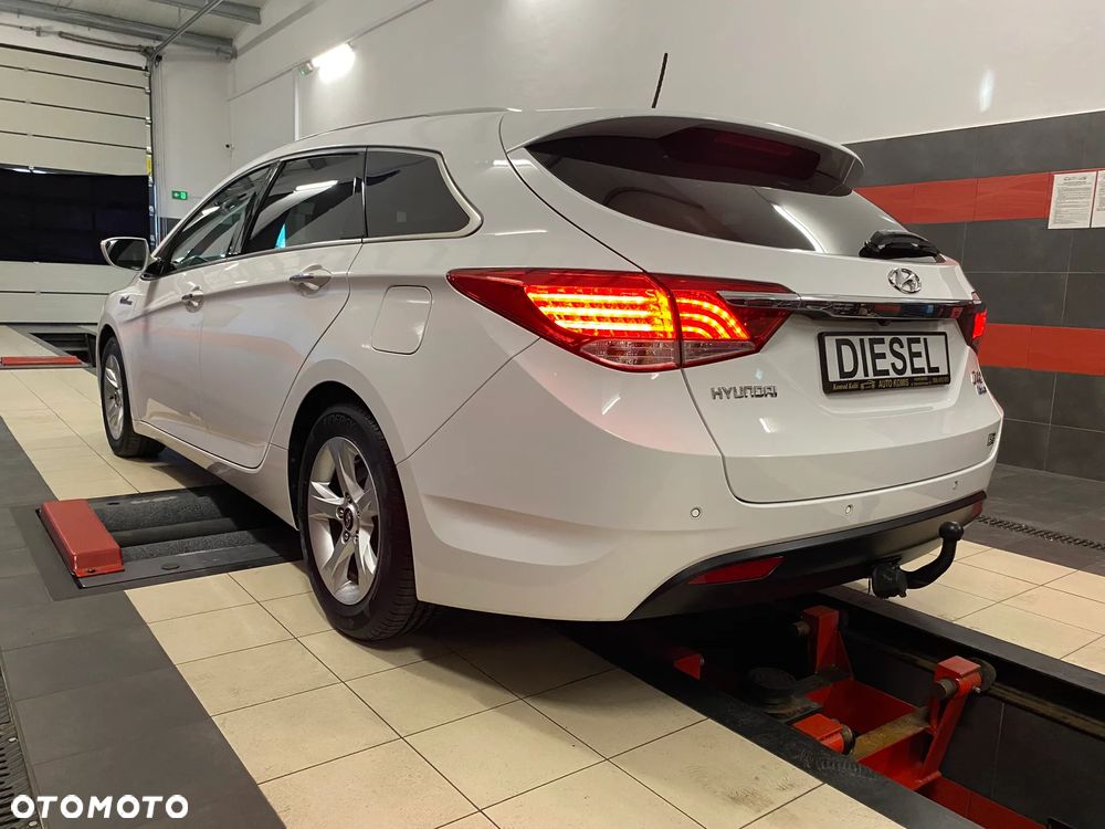 Hyundai i40 Kombi 1.7 CRDi Style - 11